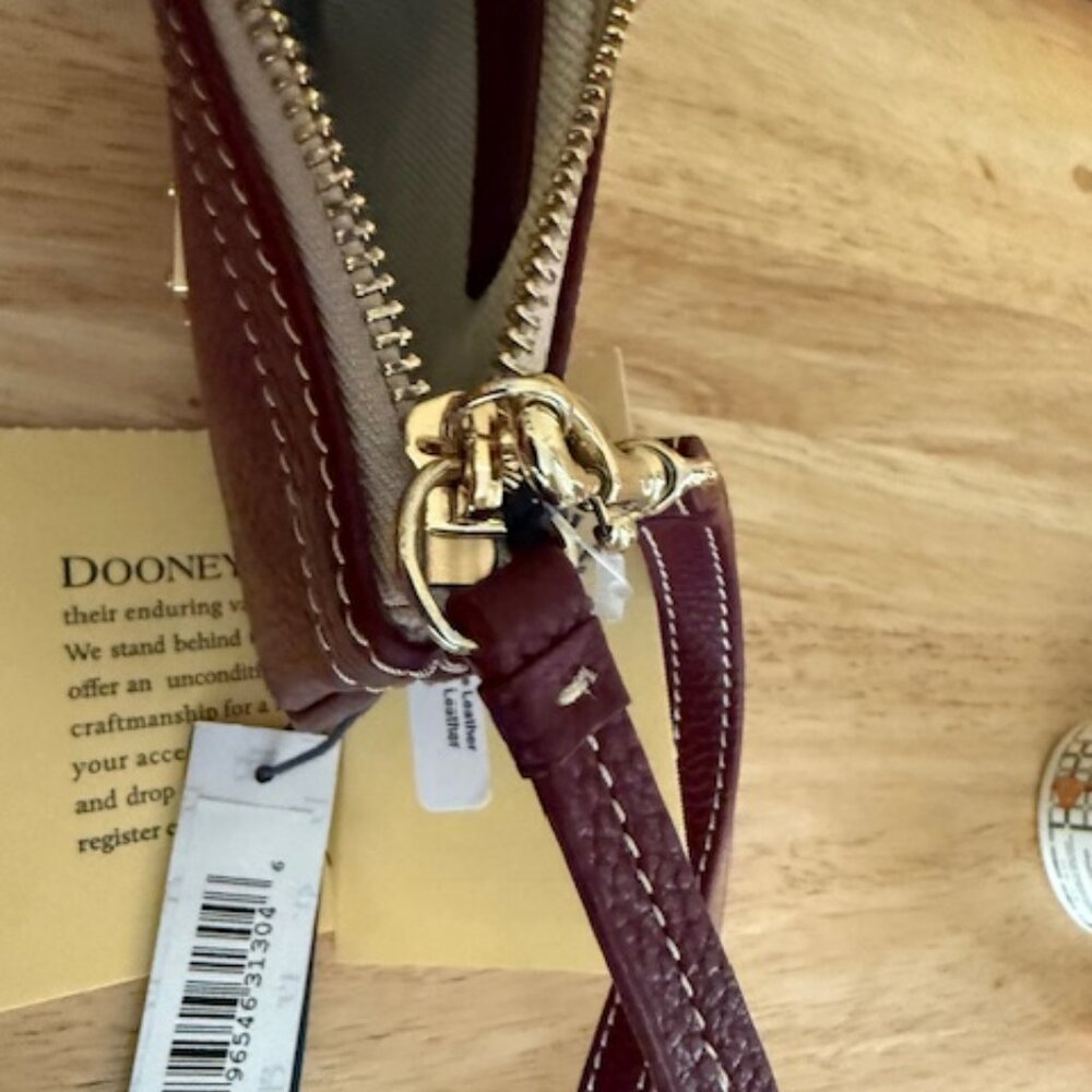 Dooney & Bourke Coin Wristlet Purse NWT - Picture 7 of 7